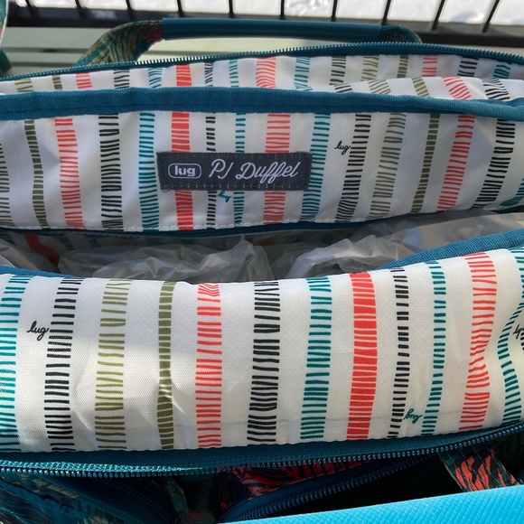 Lug - Tropical Ocean Lot - Picture 5 of 15